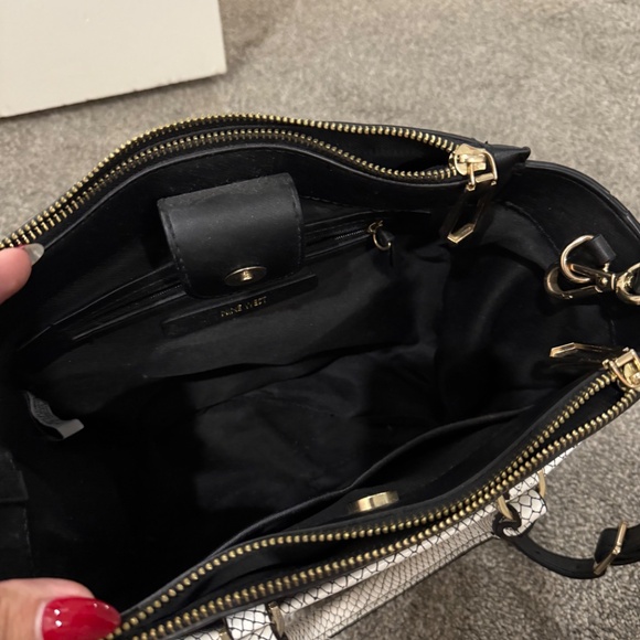 Nine West handbag - Picture 3 of 3
